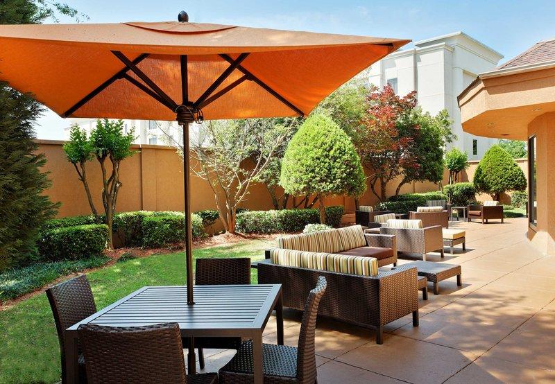 Courtyard Mobile Exterior foto