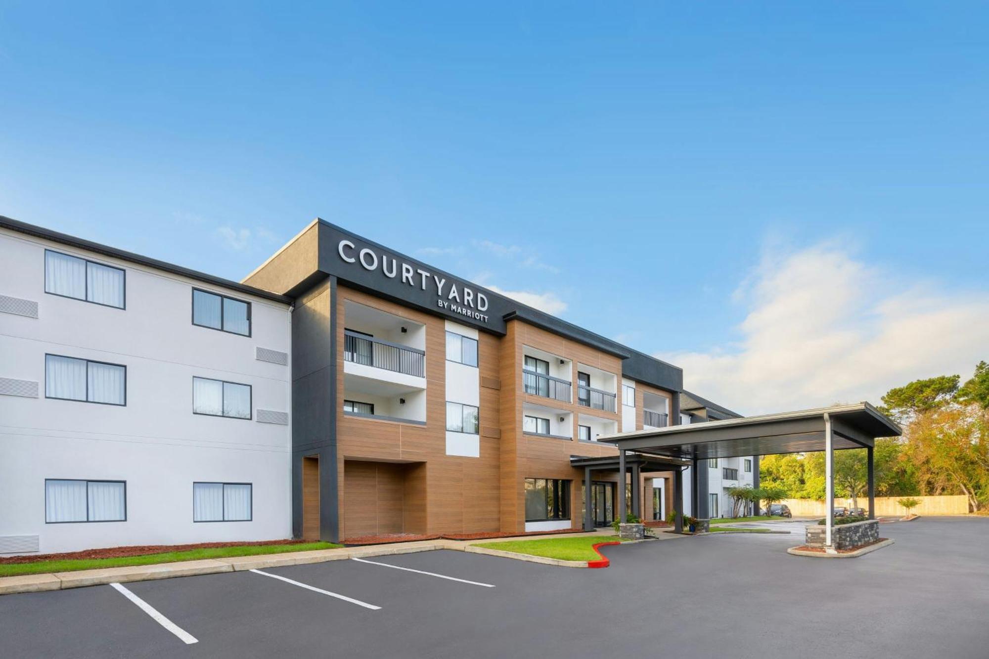 Courtyard Mobile Exterior foto